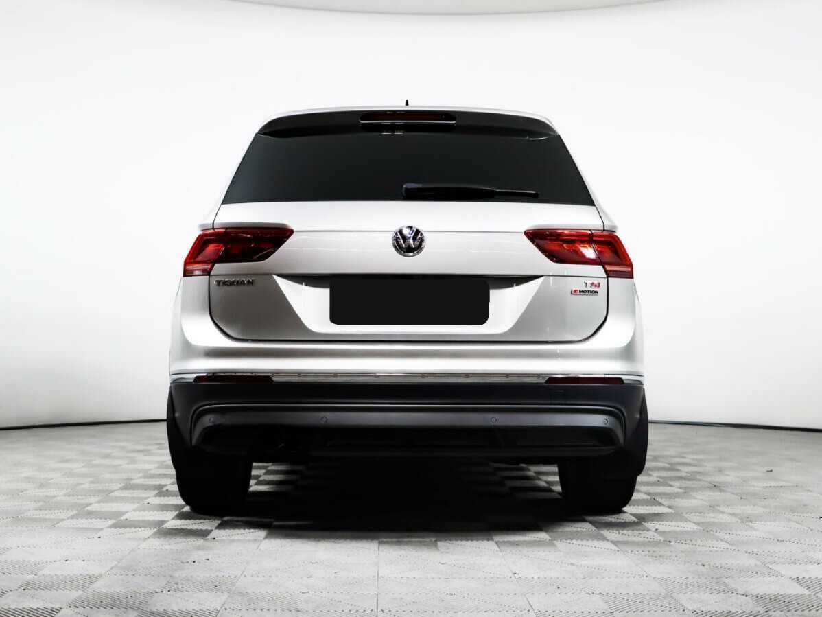 Купить Volkswagen Tiguan с пробегом. Фото: #4