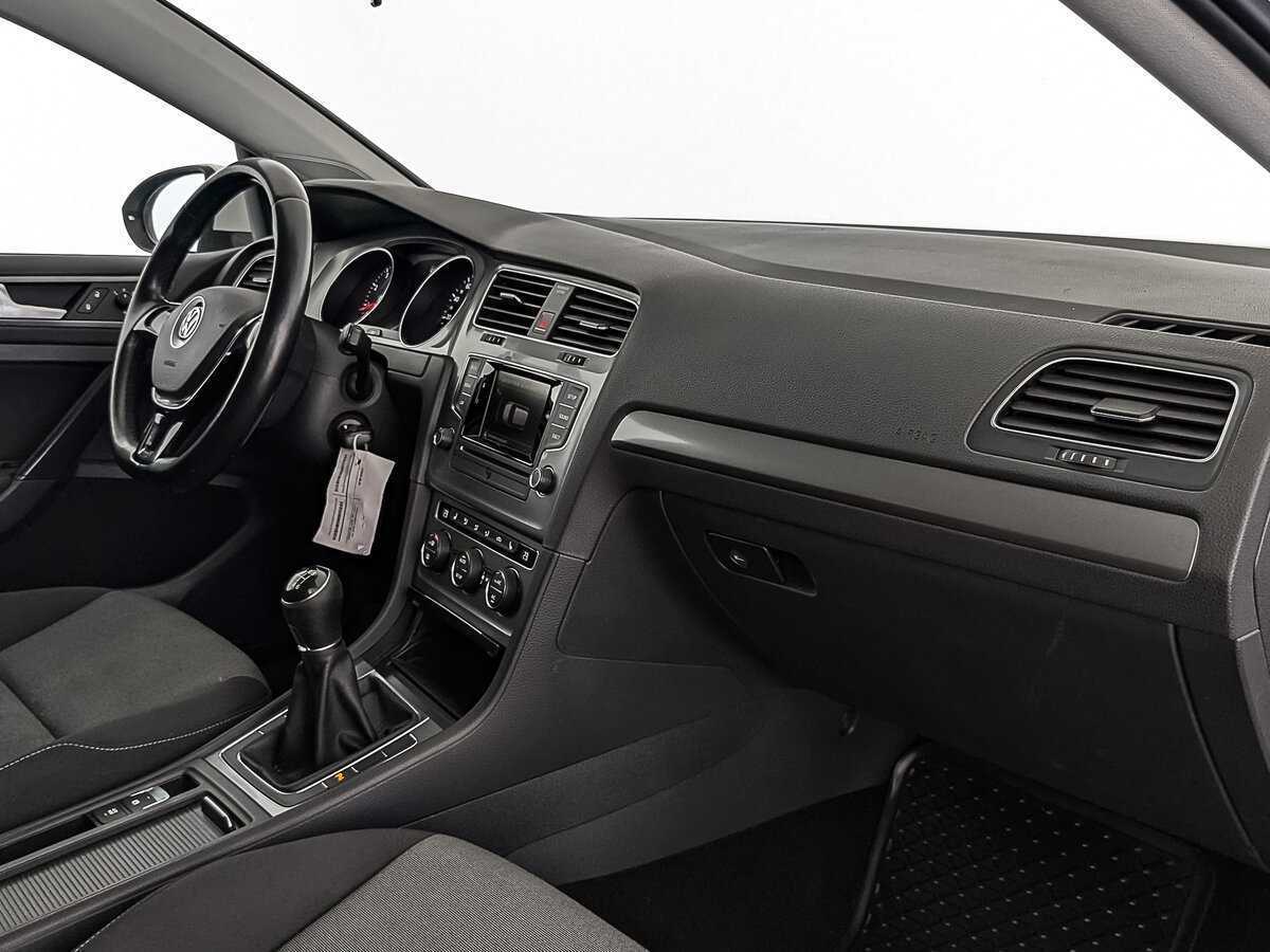 Купить Volkswagen Golf с пробегом. Фото: #12