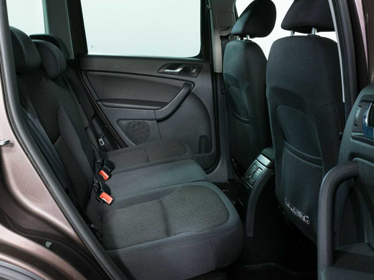 Купить Skoda Yeti с пробегом. Фото: #11