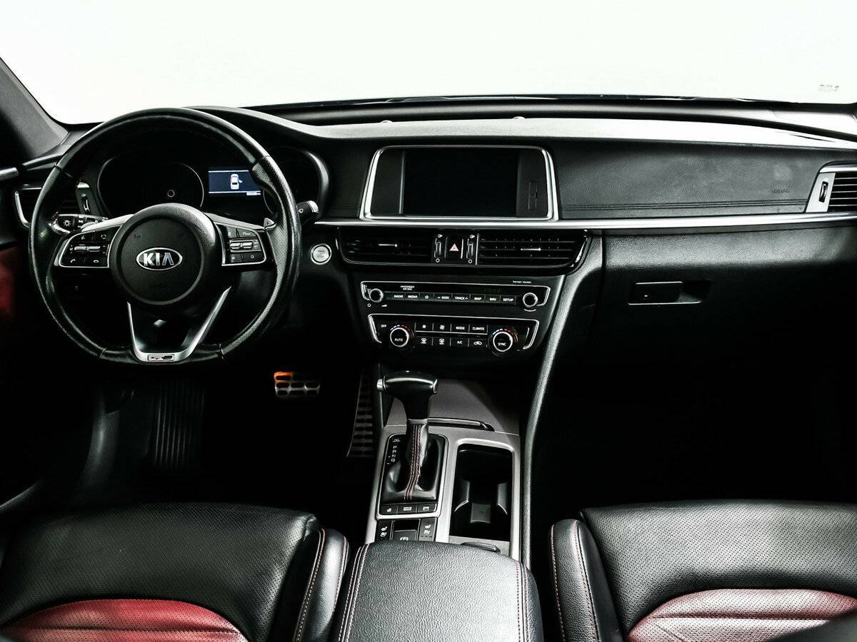 Купить Kia Optima с пробегом. Фото: #10