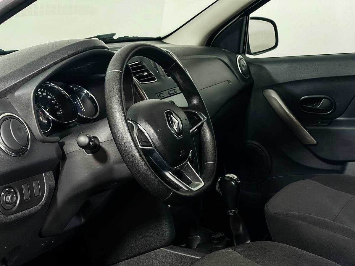 Купить Renault Logan с пробегом. Фото: #8
