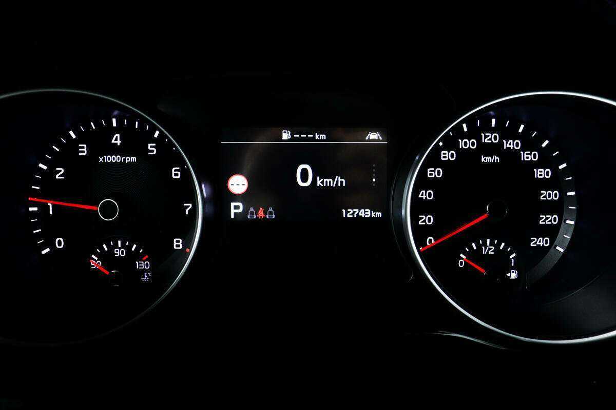 Купить Kia Ceed с пробегом. Фото: #9