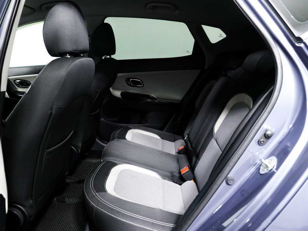 Купить Kia Ceed с пробегом. Фото: #11