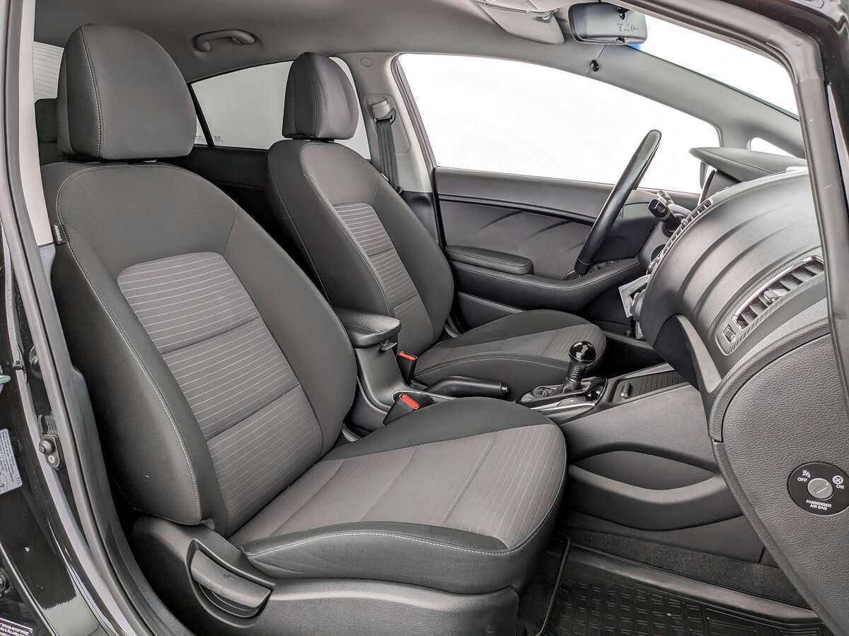 Купить Kia Cerato с пробегом. Фото: #18