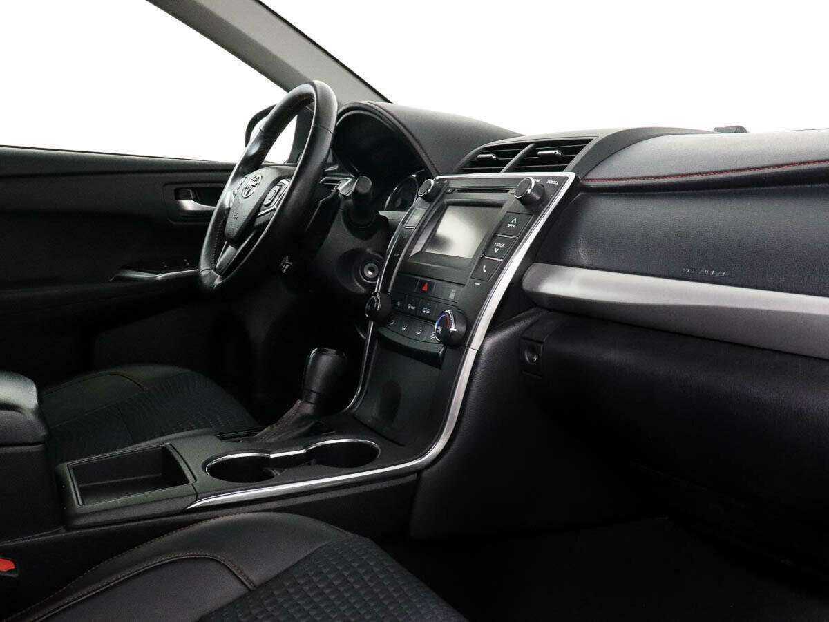Купить Toyota Camry с пробегом. Фото: #5
