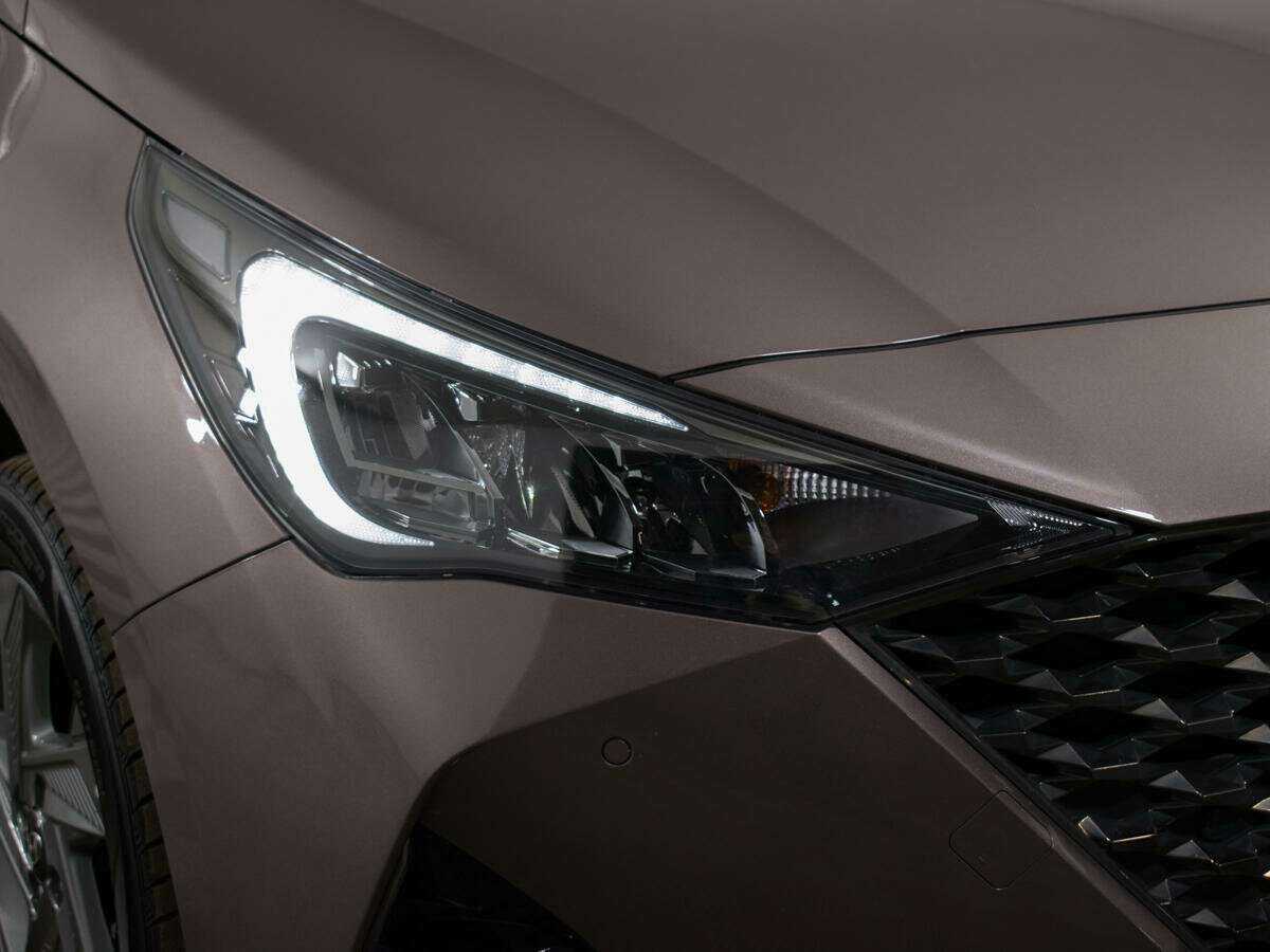 Купить Hyundai Solaris с пробегом. Фото: #19