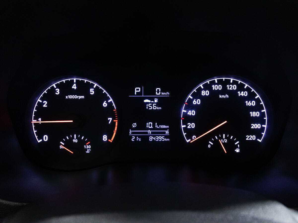 Купить Hyundai Solaris с пробегом. Фото: #11