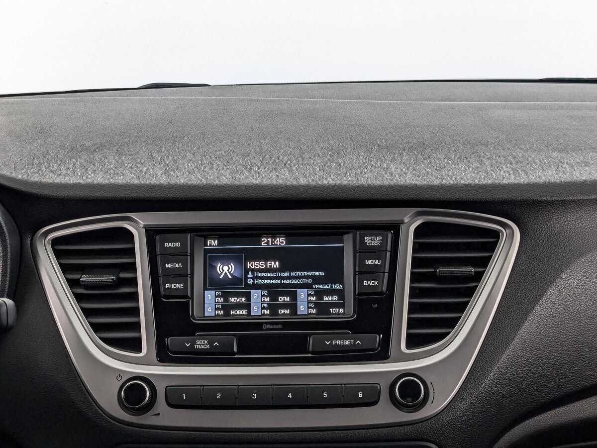 Купить Hyundai Solaris с пробегом. Фото: #12