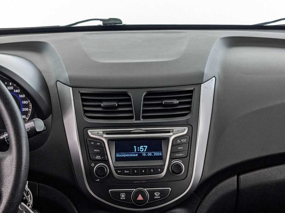 Купить Hyundai Solaris с пробегом. Фото: #12