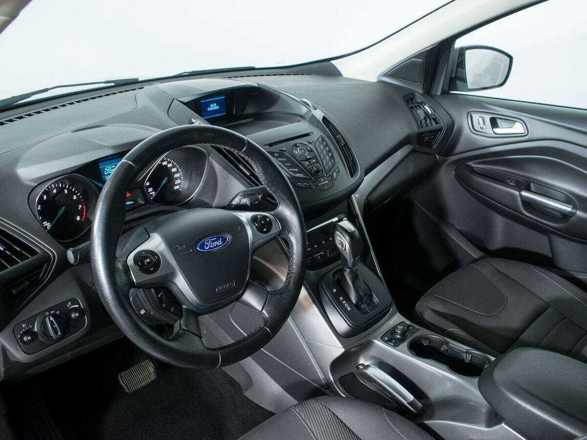 Купить Ford Kuga с пробегом. Фото: #12