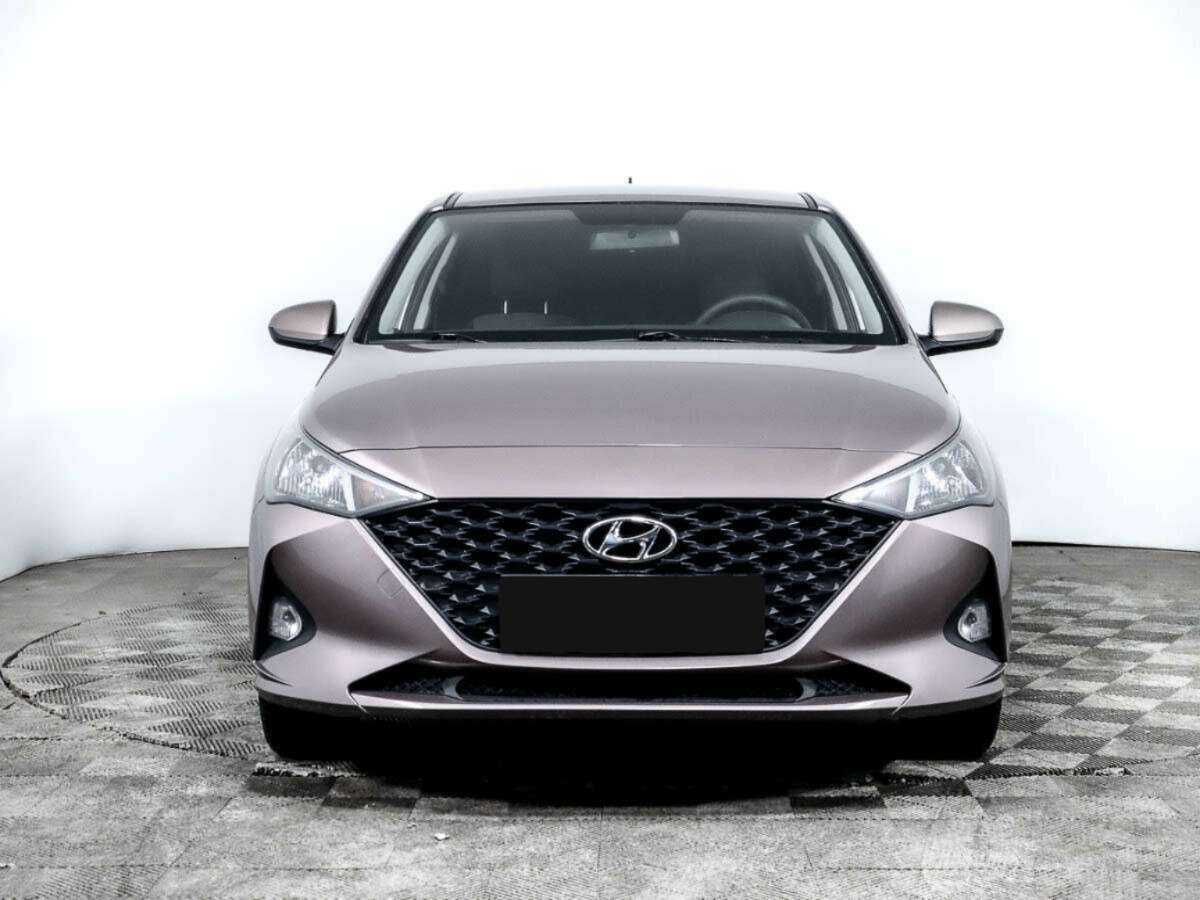 Купить Hyundai Solaris с пробегом. Посмотреть фото