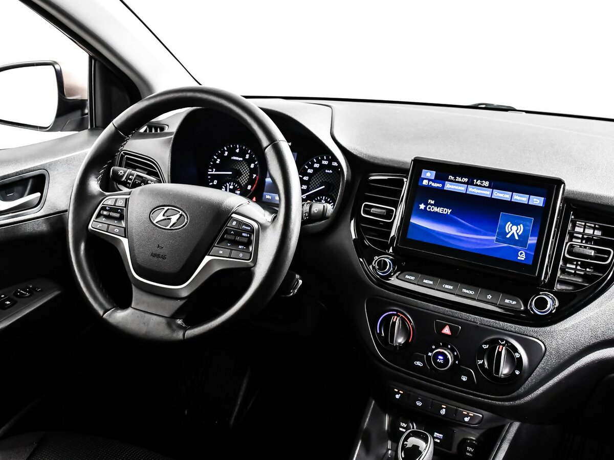 Купить Hyundai Solaris с пробегом. Фото: #6