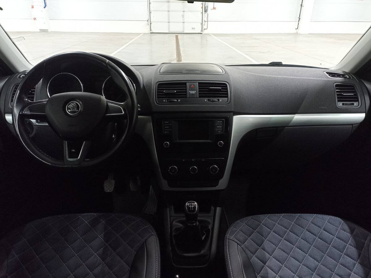 Купить Skoda Yeti с пробегом. Фото: #13