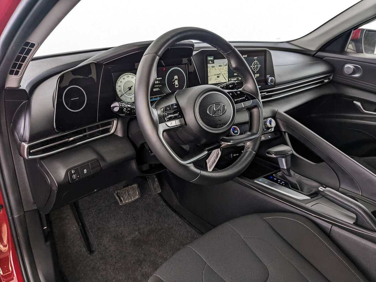 Купить Hyundai Elantra с пробегом. Фото: #11