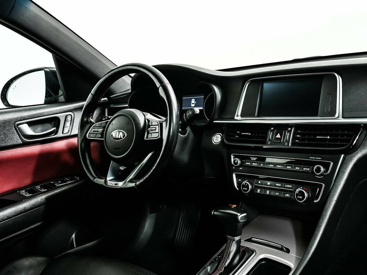 Купить Kia Optima с пробегом. Фото: #8
