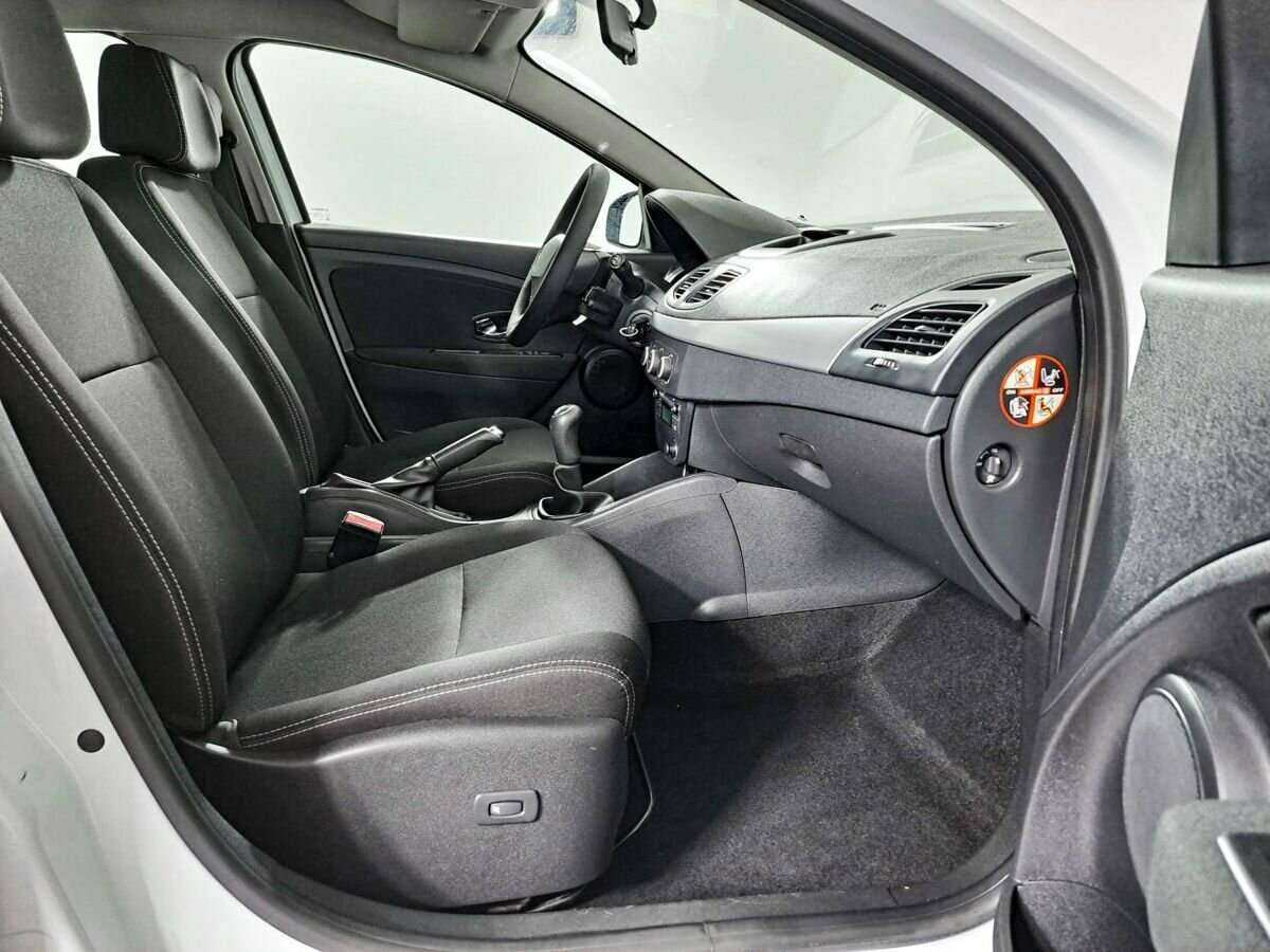 Купить Renault Megane с пробегом. Фото: #8