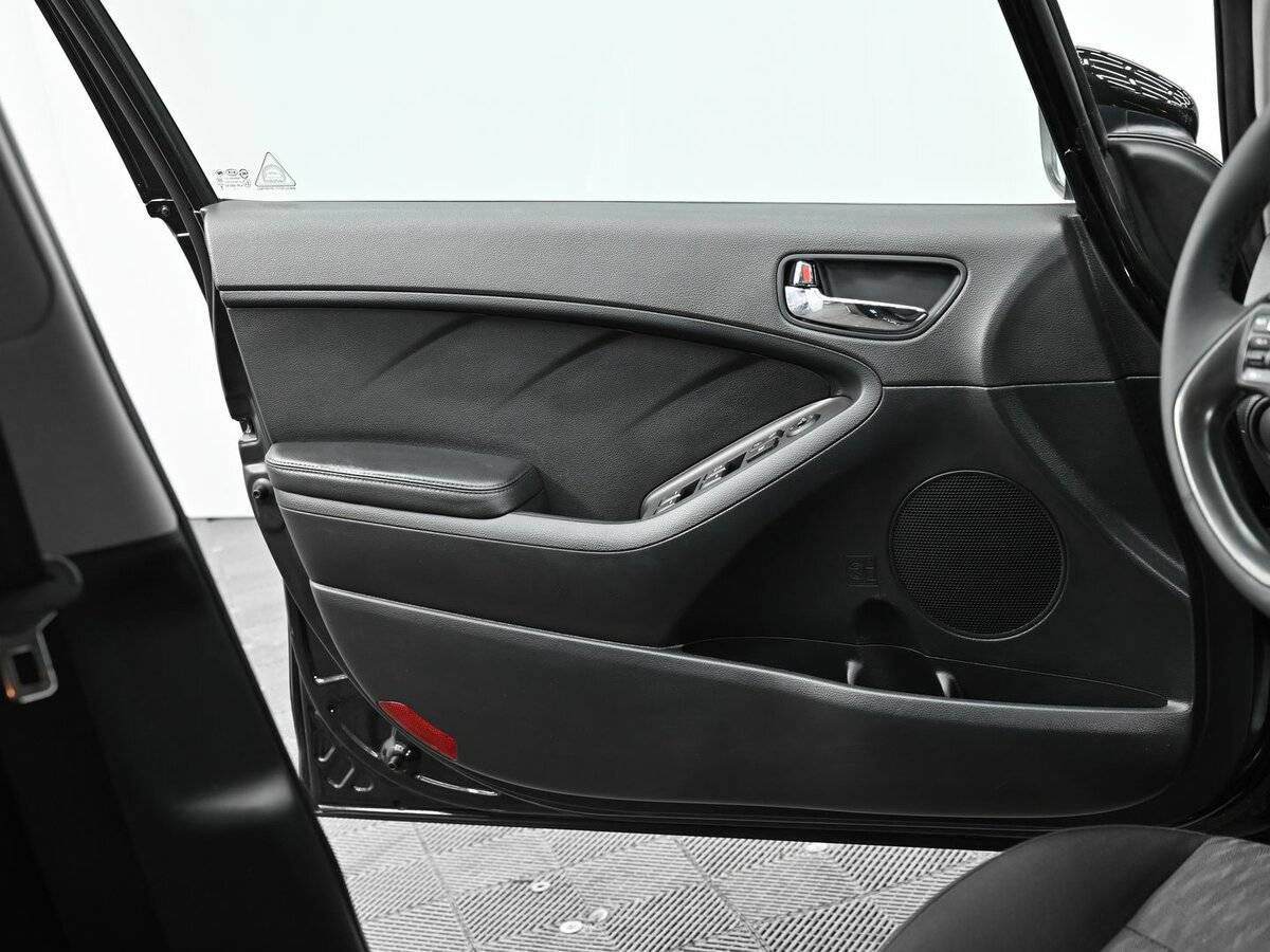 Купить Kia Cerato с пробегом. Фото: #6