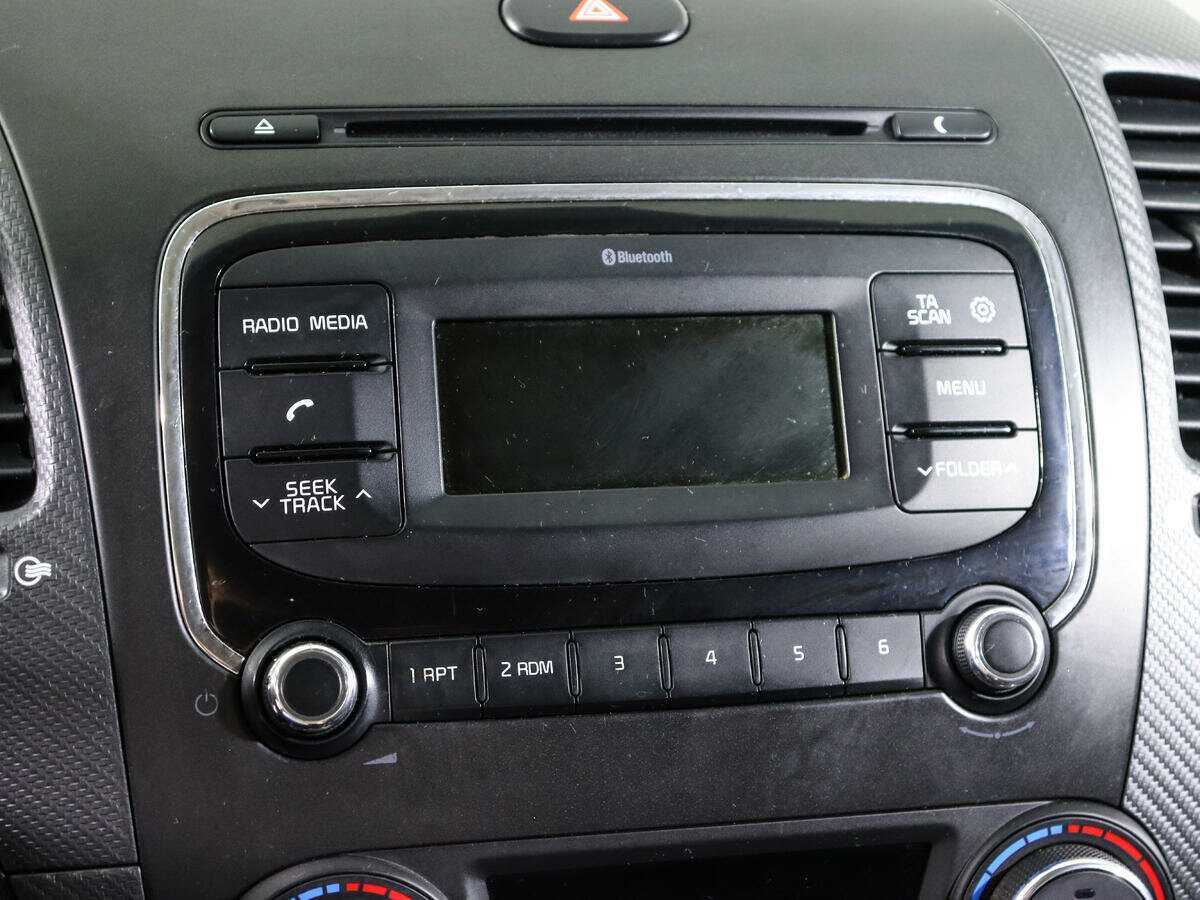 Купить Kia Cerato с пробегом. Фото: #16