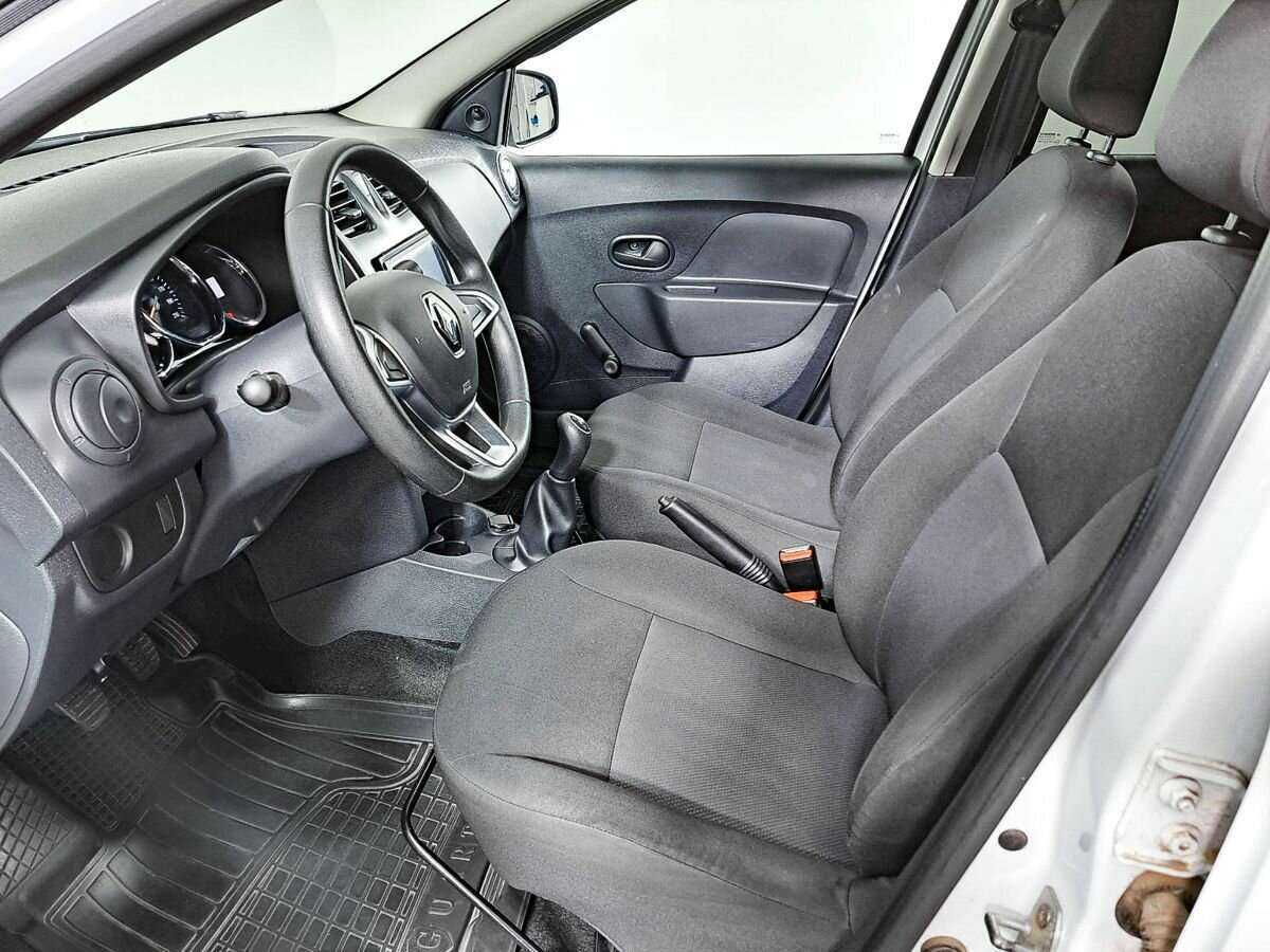 Купить Renault Sandero с пробегом. Фото: #11