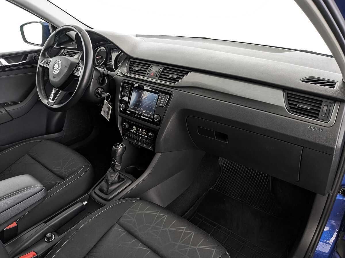 Купить Skoda Rapid с пробегом. Фото: #8