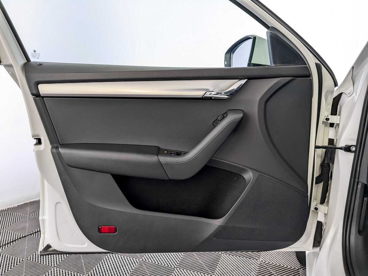 Купить Skoda Octavia с пробегом. Фото: #17