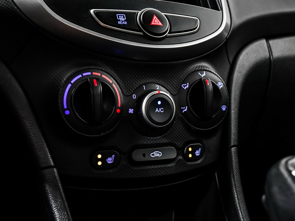 Купить Hyundai Solaris с пробегом. Фото: #12