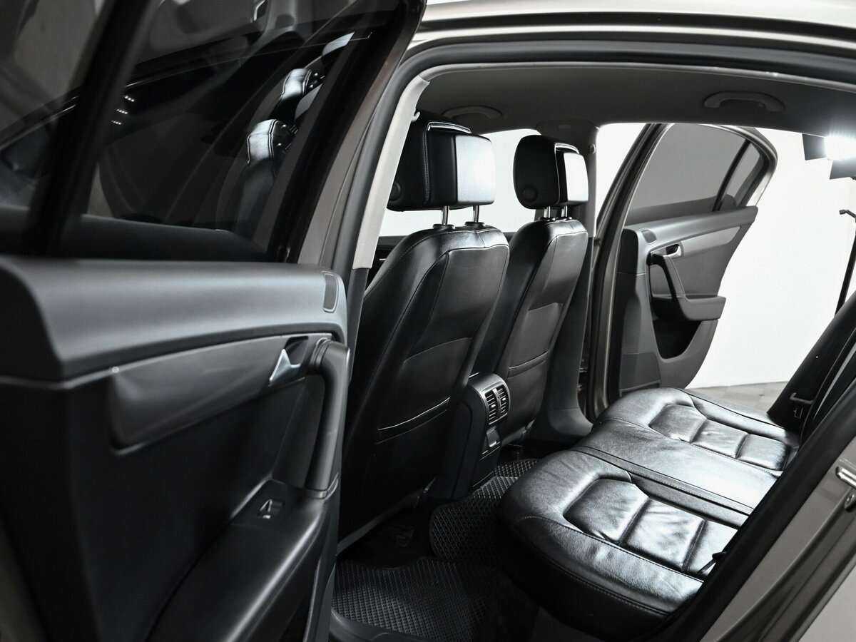 Купить Volkswagen Passat с пробегом. Фото: #5