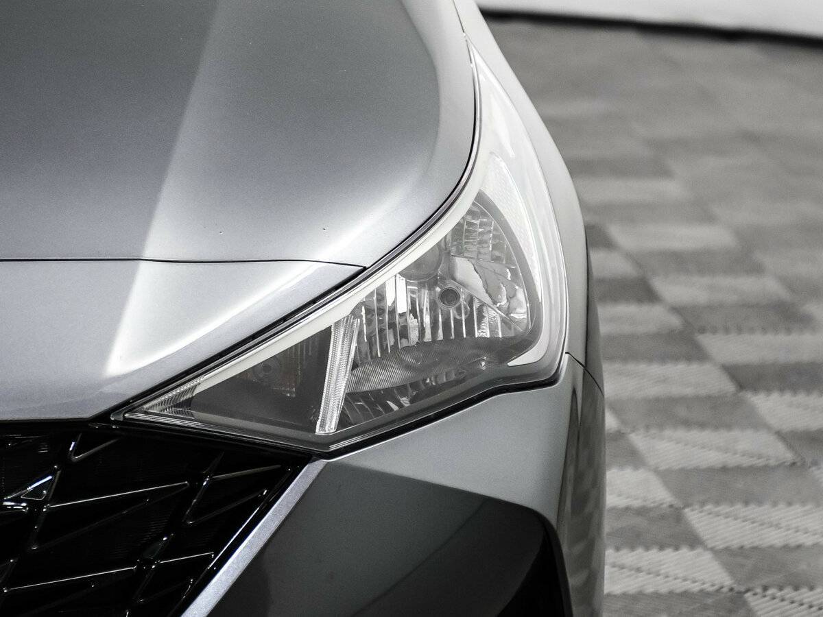 Купить Hyundai Solaris с пробегом. Фото: #14