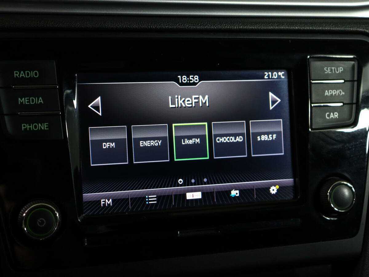 Купить Skoda Rapid с пробегом. Фото: #16