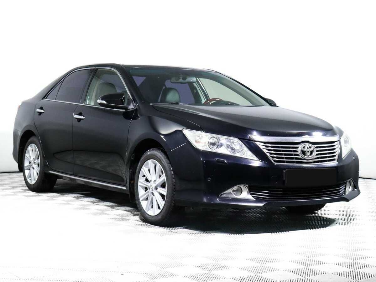 Купить Toyota Camry с пробегом. Фото: #2