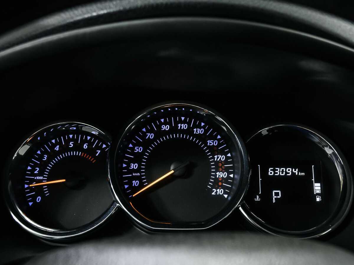 Купить Renault Logan с пробегом. Фото: #9