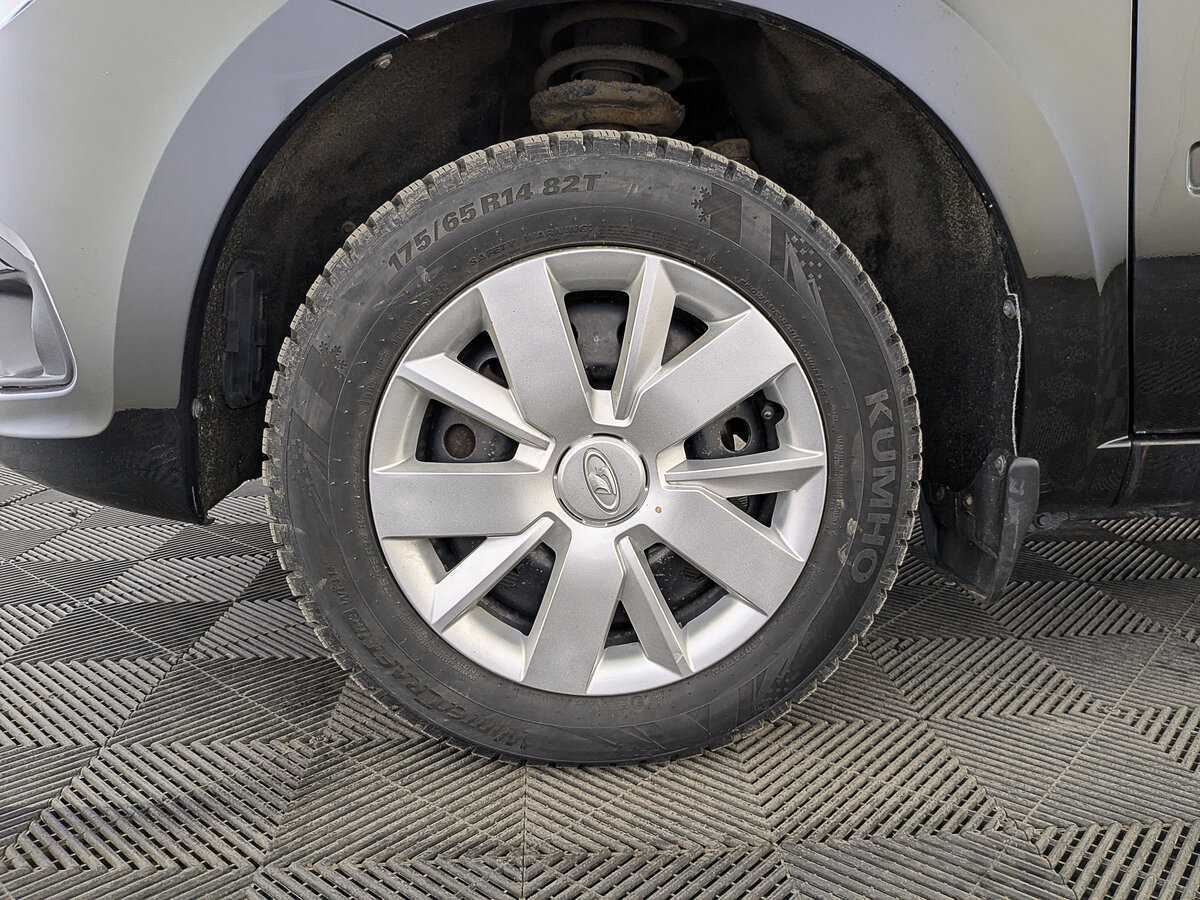 Купить Lada (ВАЗ) Granta с пробегом. Фото: #11