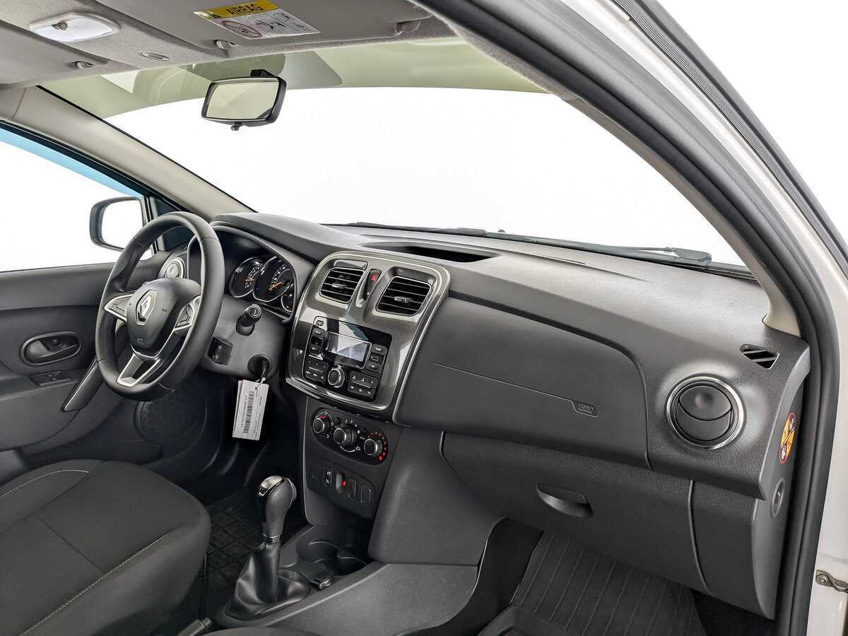Купить Renault Sandero с пробегом. Фото: #10