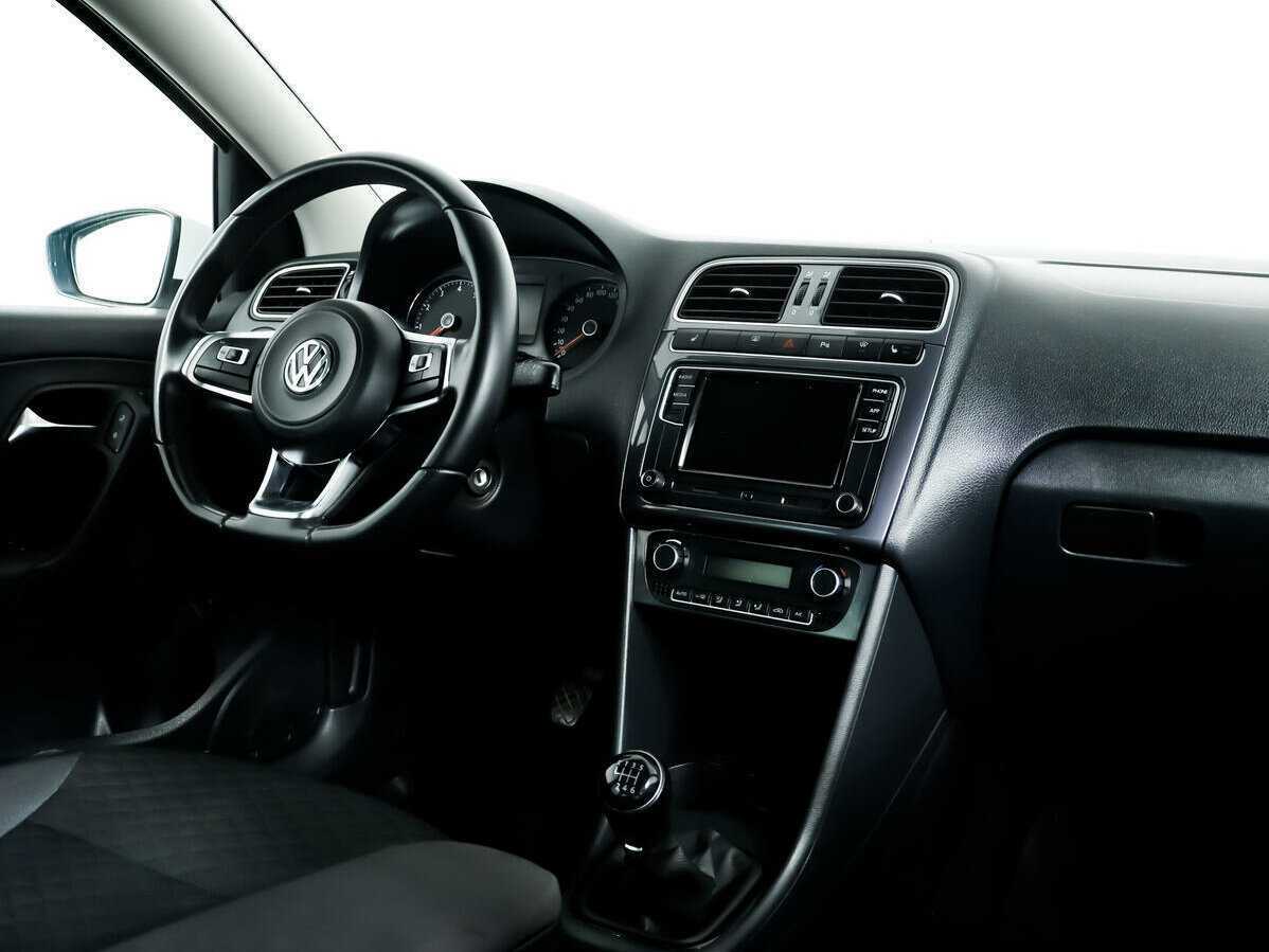 Купить Volkswagen Polo с пробегом. Фото: #8