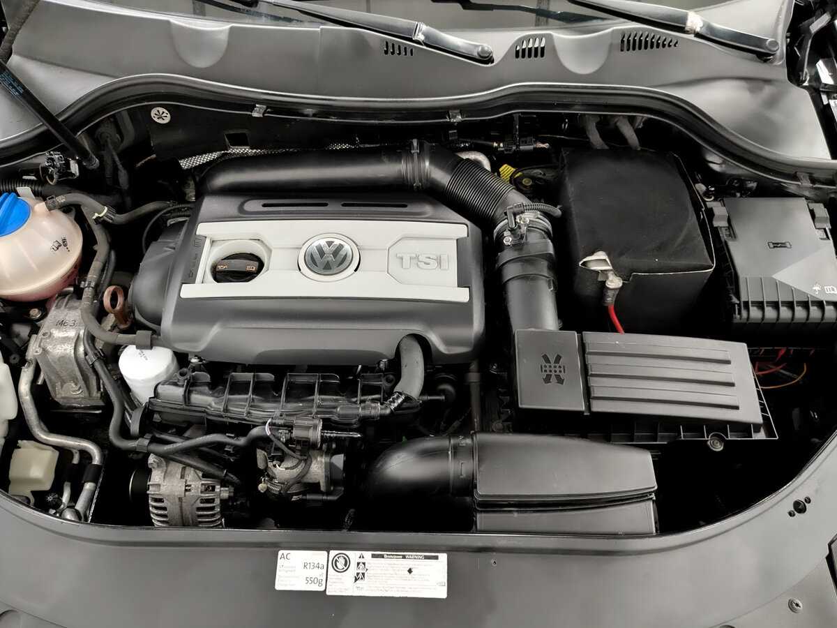 Купить Volkswagen Passat с пробегом. Фото: #8