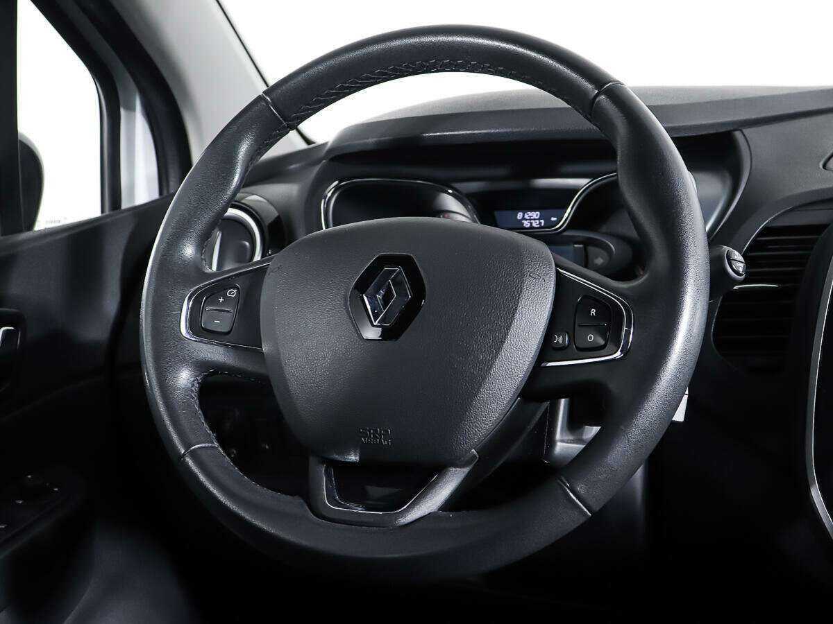 Купить Renault Kaptur с пробегом. Фото: #14