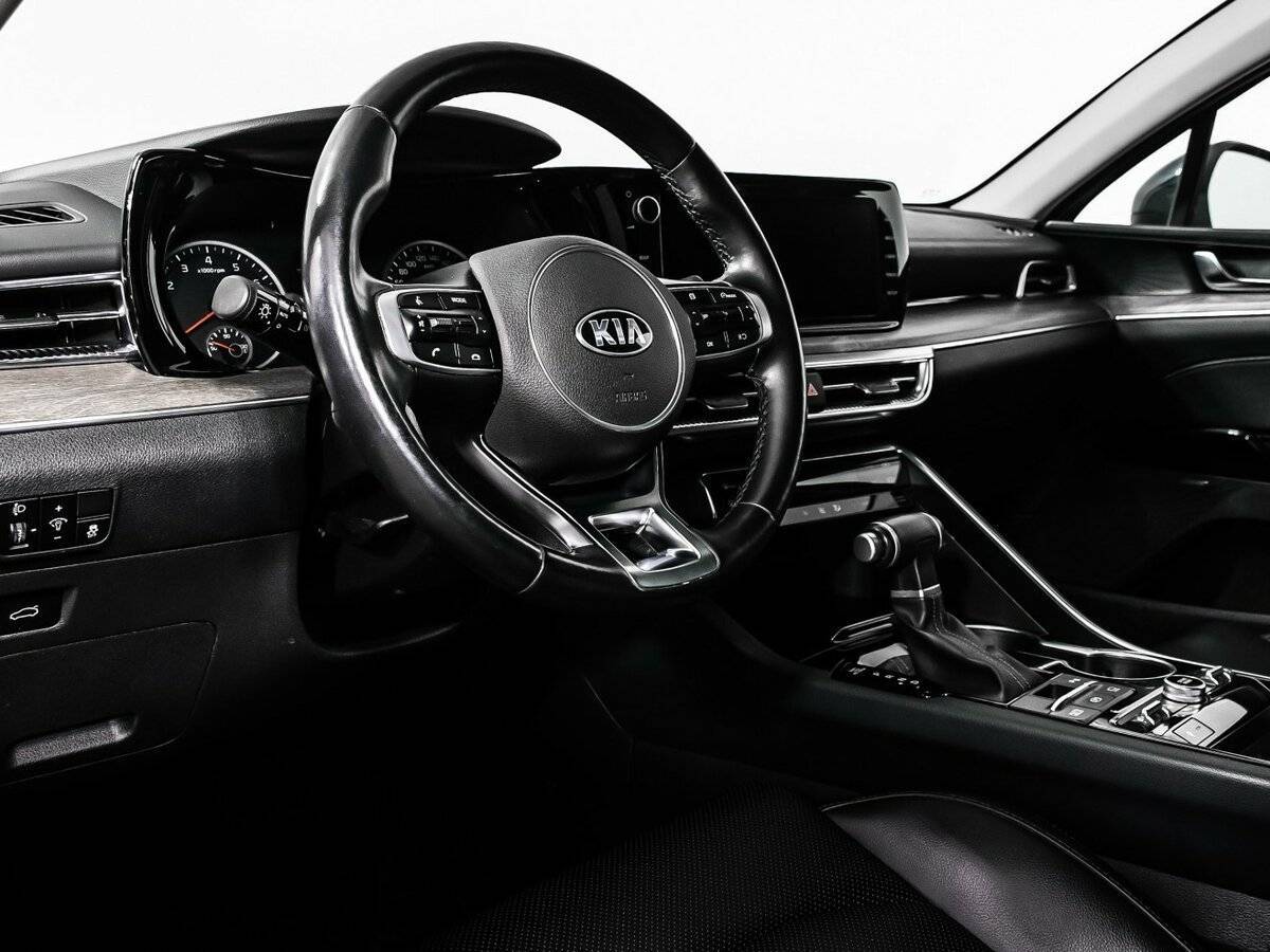Купить Kia K5 с пробегом. Фото: #11