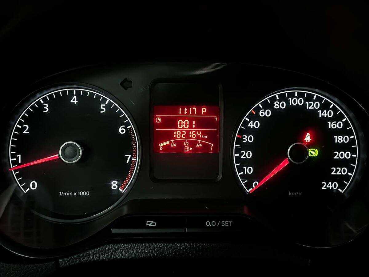 Купить Volkswagen Polo с пробегом. Фото: #16