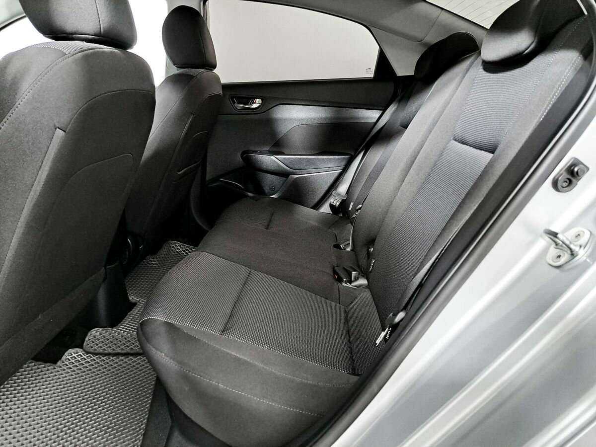 Купить Hyundai Solaris с пробегом. Фото: #7