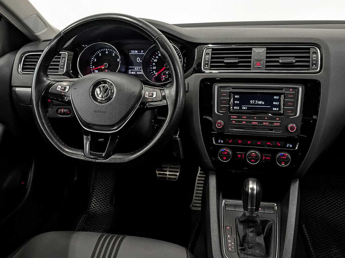 Купить Volkswagen Jetta с пробегом. Фото: #28