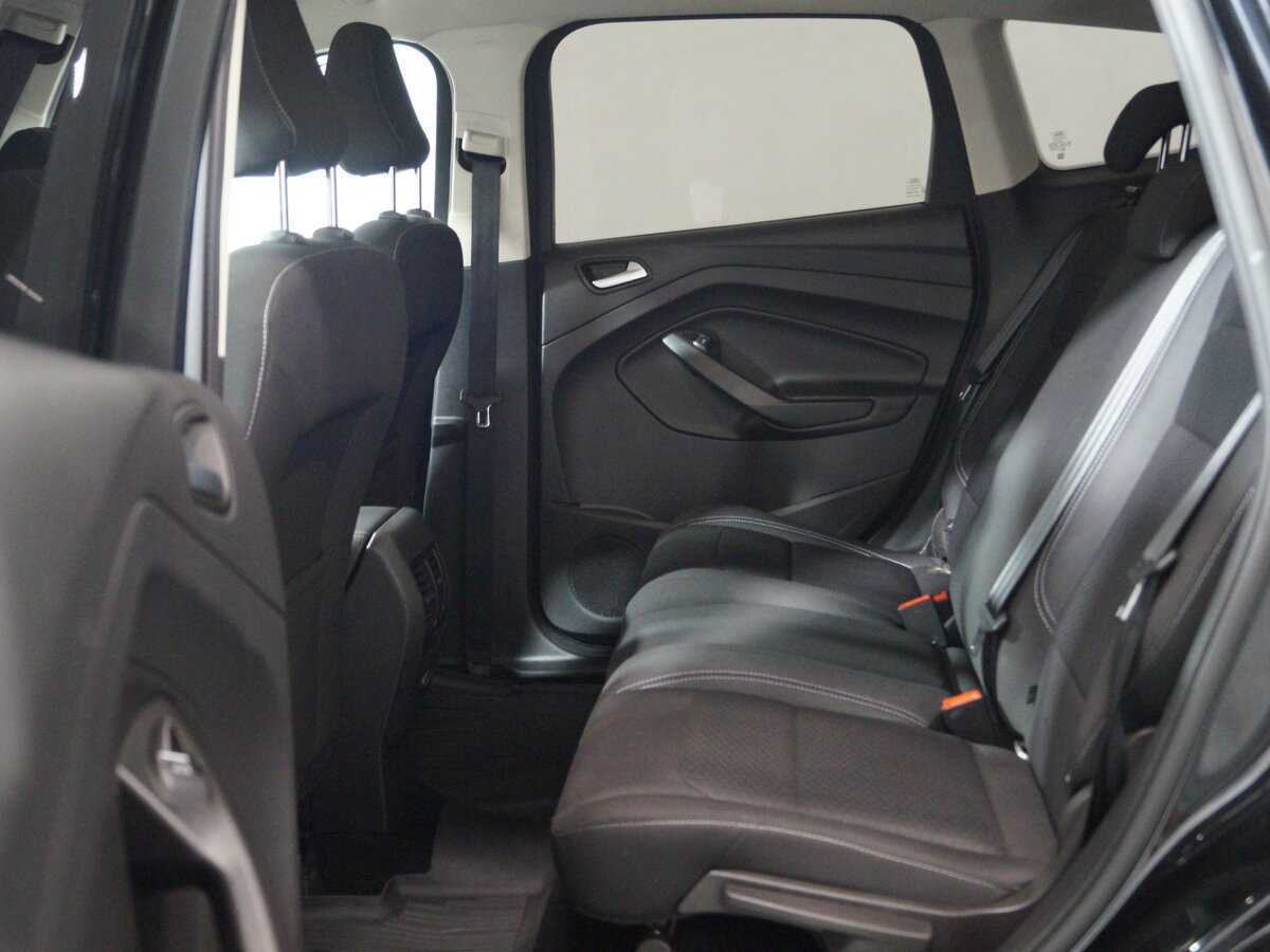 Купить Ford Kuga с пробегом. Фото: #9