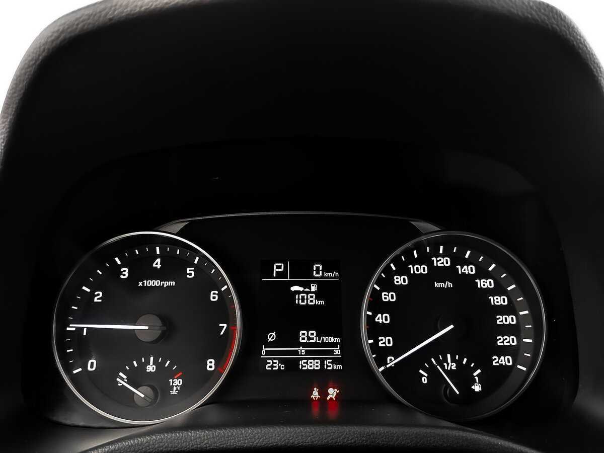 Купить Hyundai Elantra с пробегом. Фото: #15