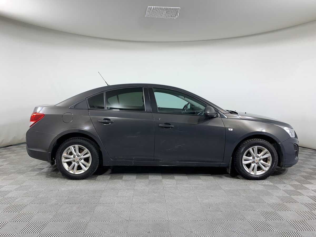Купить Chevrolet Cruze с пробегом. Фото: #3