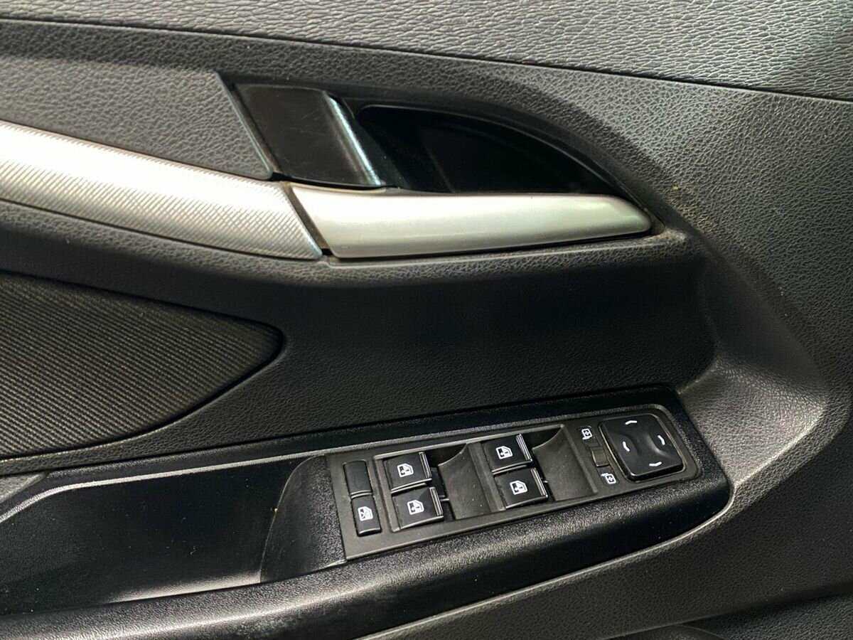 Купить Lada (ВАЗ) Vesta с пробегом. Фото: #15