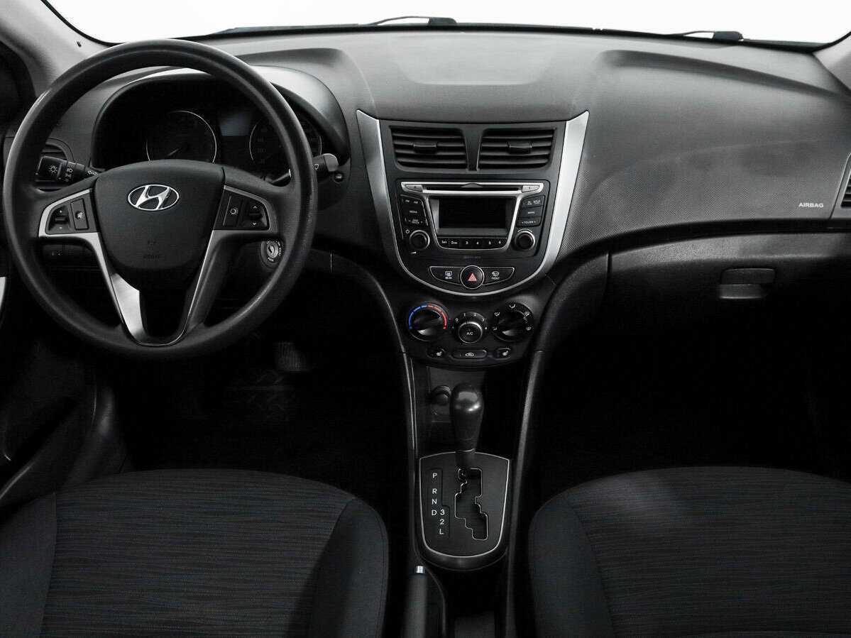 Купить Hyundai Solaris с пробегом. Фото: #11