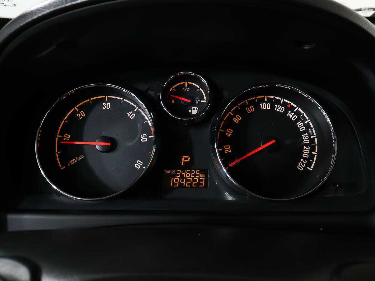 Купить Opel Antara с пробегом. Фото: #9