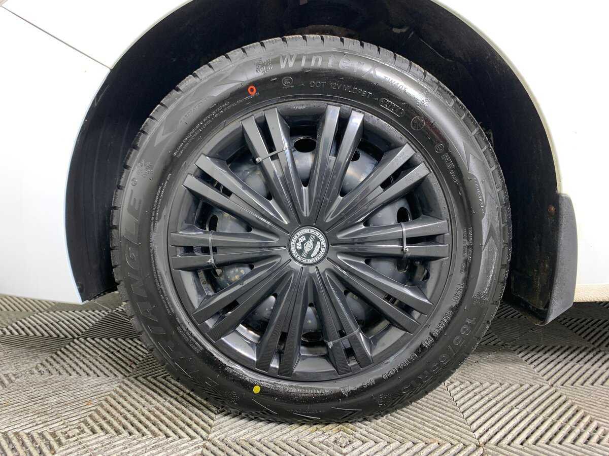 Купить Hyundai Solaris с пробегом. Фото: #6