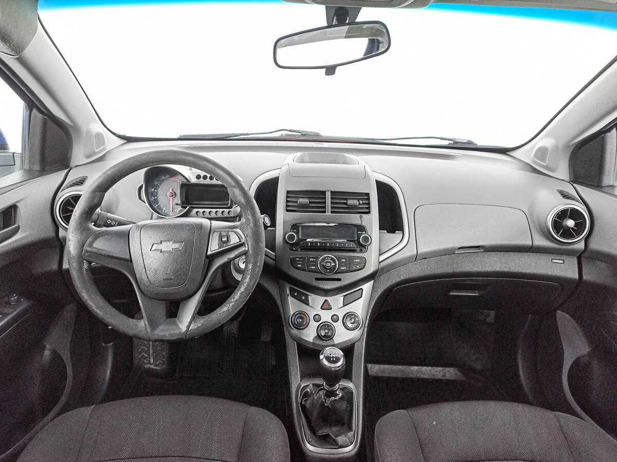 Купить Chevrolet Aveo с пробегом. Фото: #11