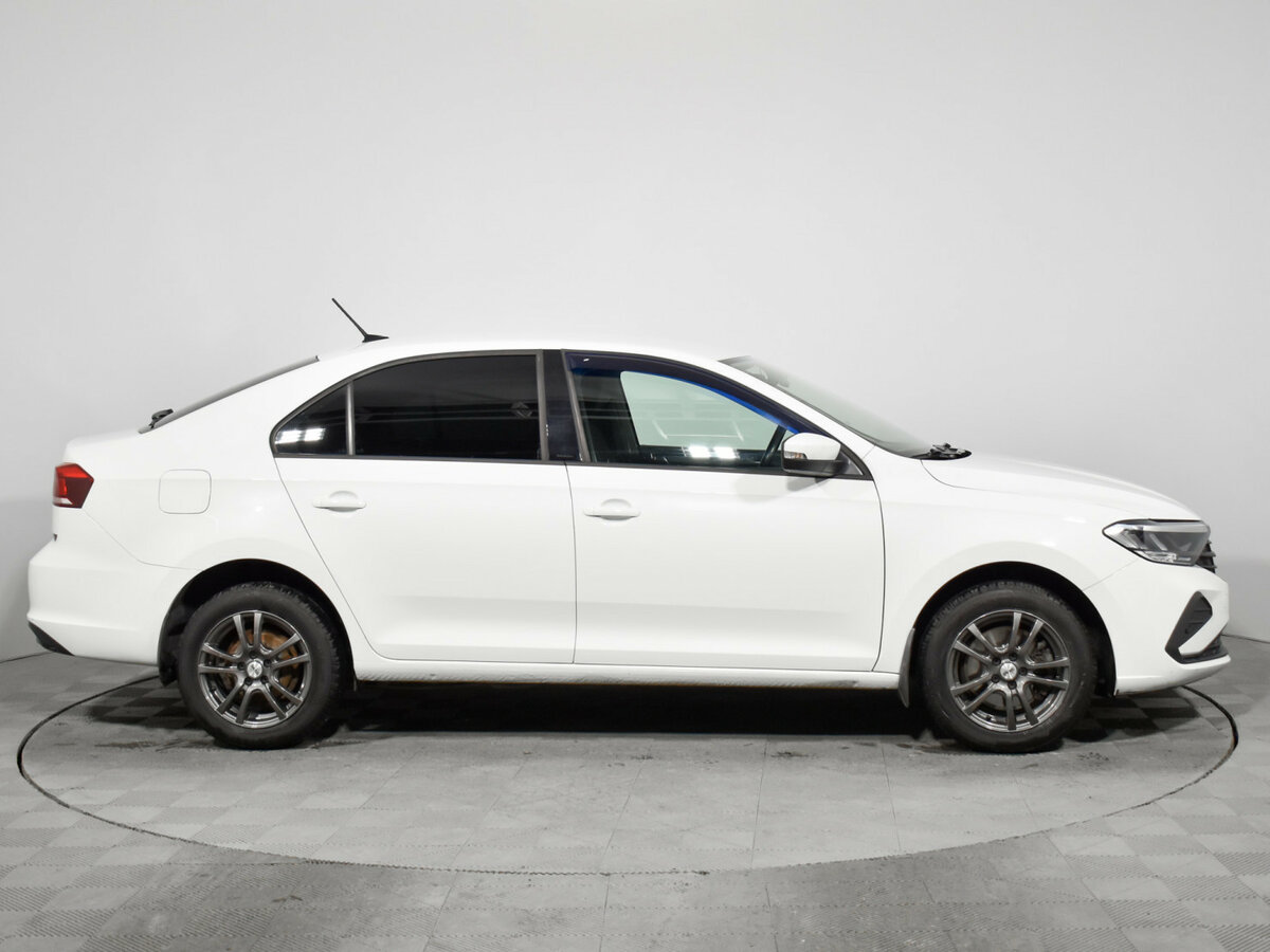 Купить Volkswagen Polo с пробегом. Фото: #3