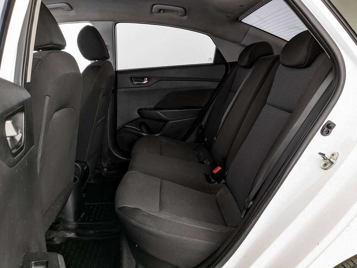 Купить Hyundai Solaris с пробегом. Фото: #13